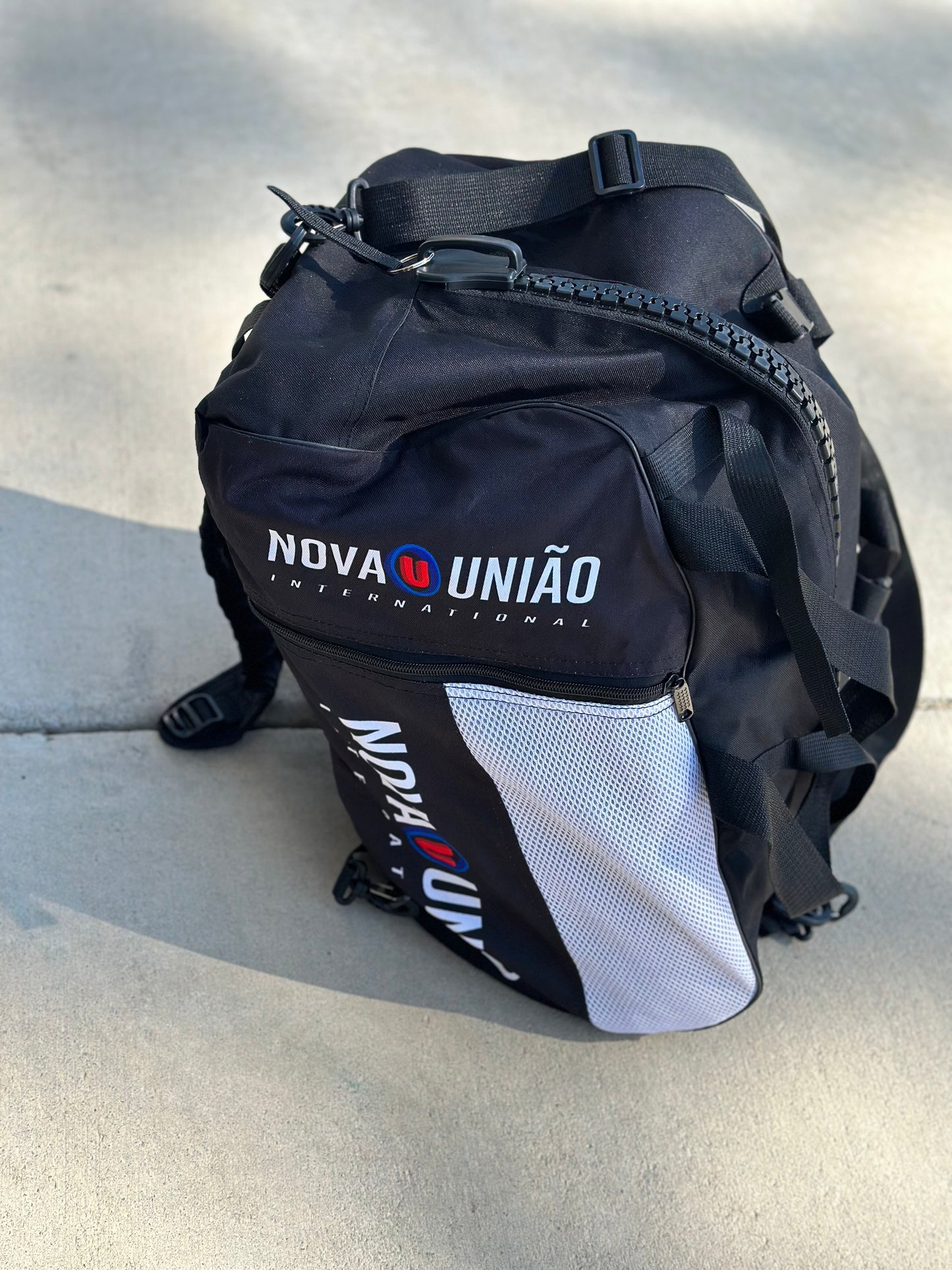 Duffle / backpack (white & black)